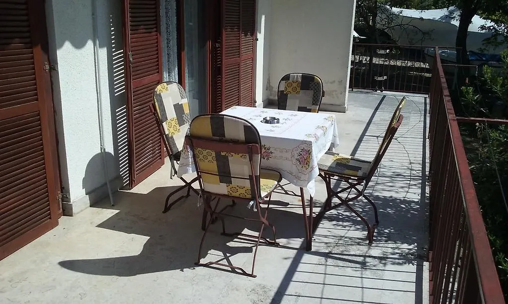 Apartman S 0*, Selce Croatia